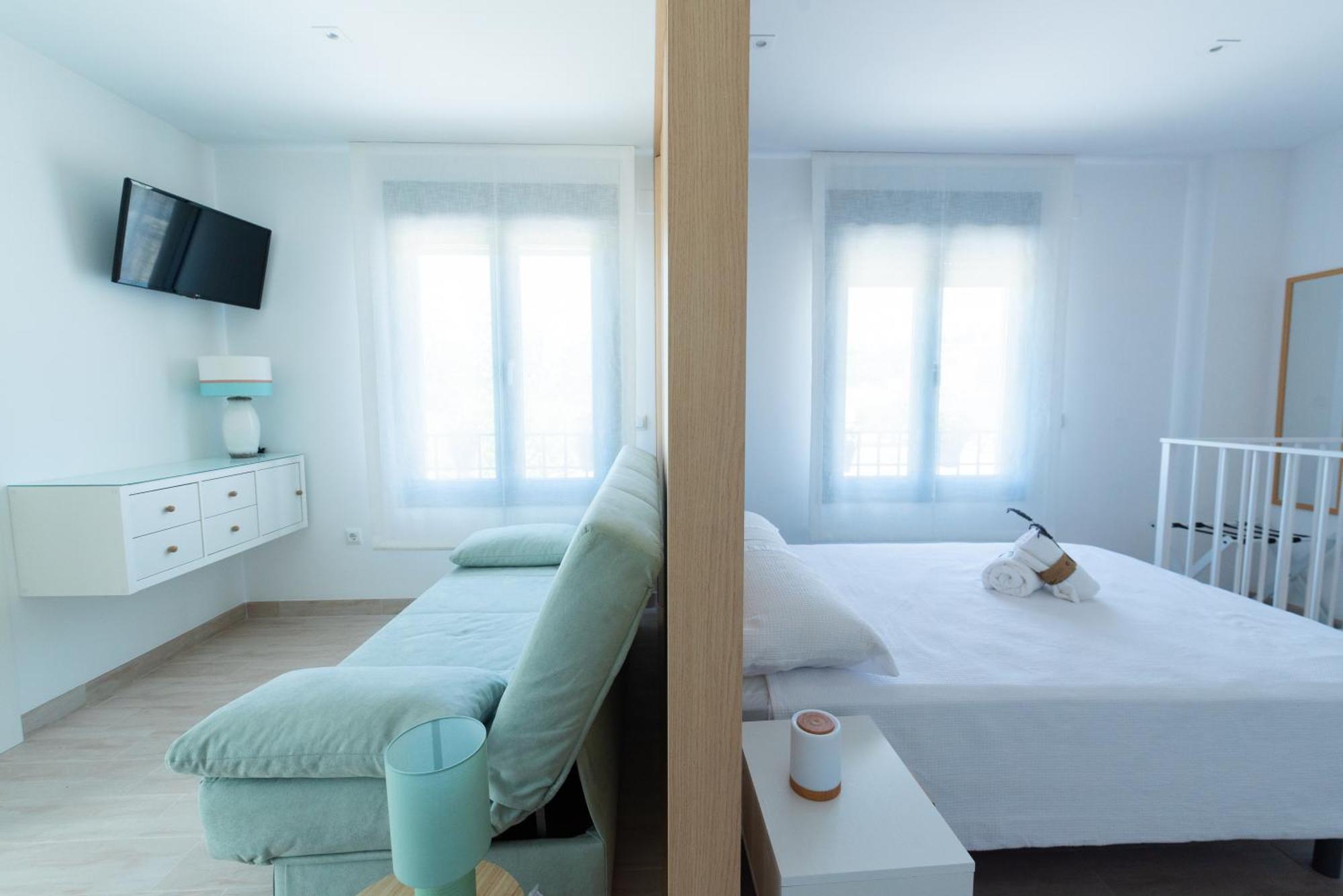 25 Apartment *